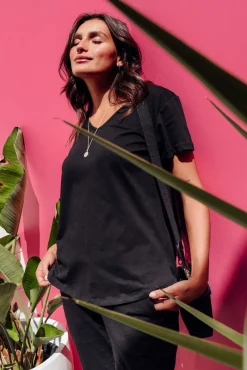 Cotton Tops<Betty Basics Ava Black Cotton V Neck Tee