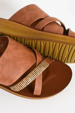 Slides<Los Cabos Bride Chocolate Crossover Slide