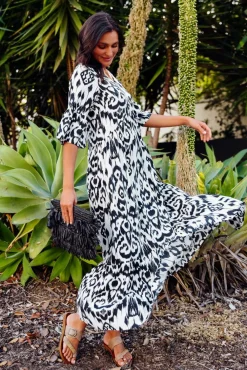 Maxi Dresses<Orientique Izmir Black Geo Frill Sleeve Dress