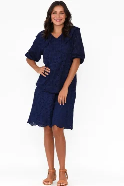 Shorts<La Strada Keziah Navy Embroidered Cotton Short