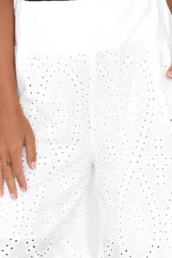 Shorts<La Strada Keziah White Embroidered Cotton Short