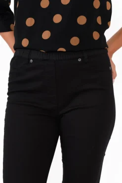 Pants<Cafe Latte Reed Black Stretch Cotton Capri Pant