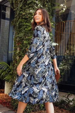 Below Knee Dresses<Willow Tree Stefan Navy Blossom Midi Dress